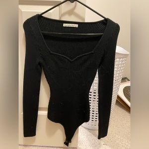 Black Abercrombie and fitch one piece sweater. Size small
